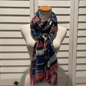 Plaid Scarfs in a very soft cottony Fabric